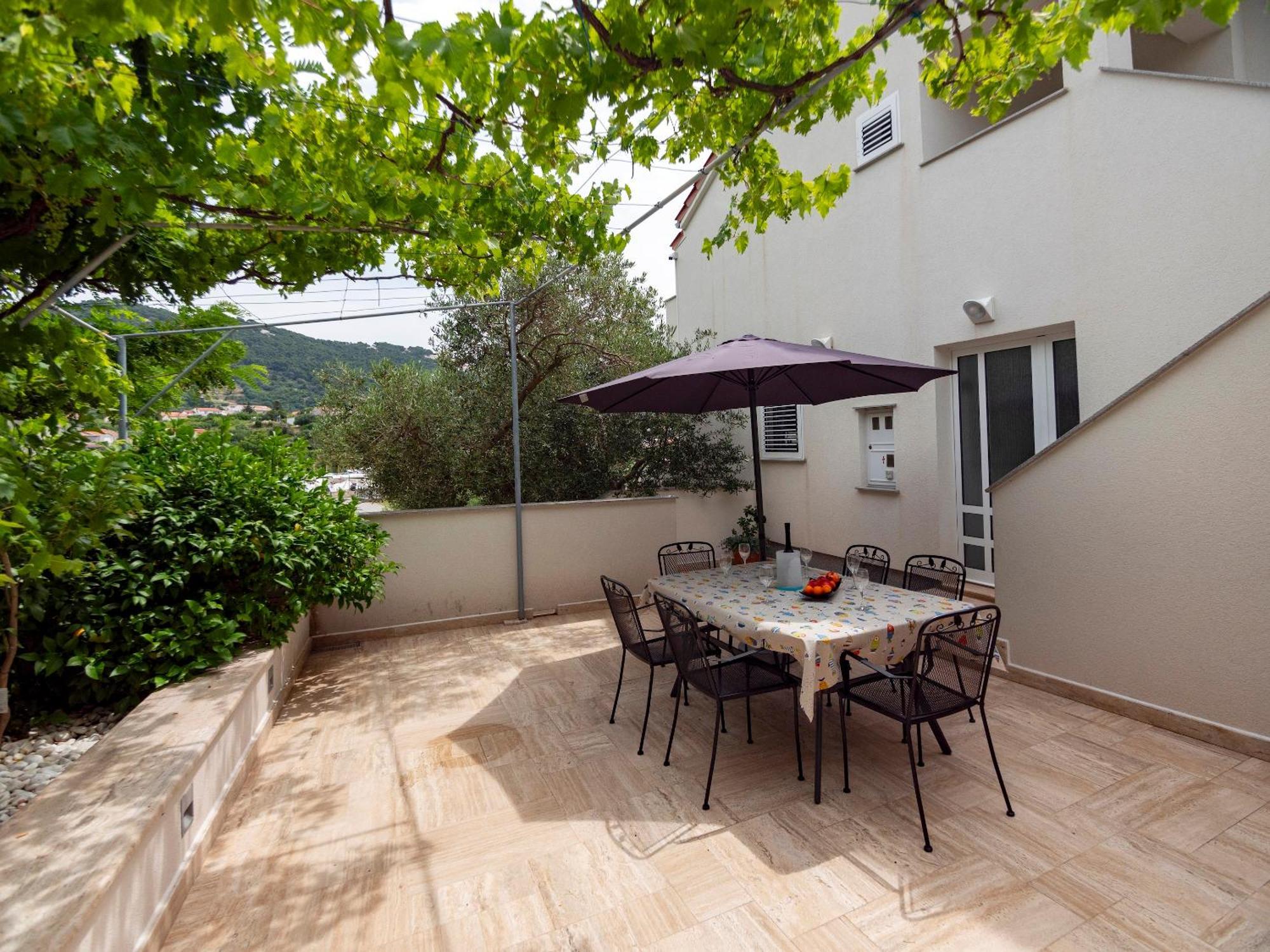 Haus Helga Apartman Rab Town Kültér fotó